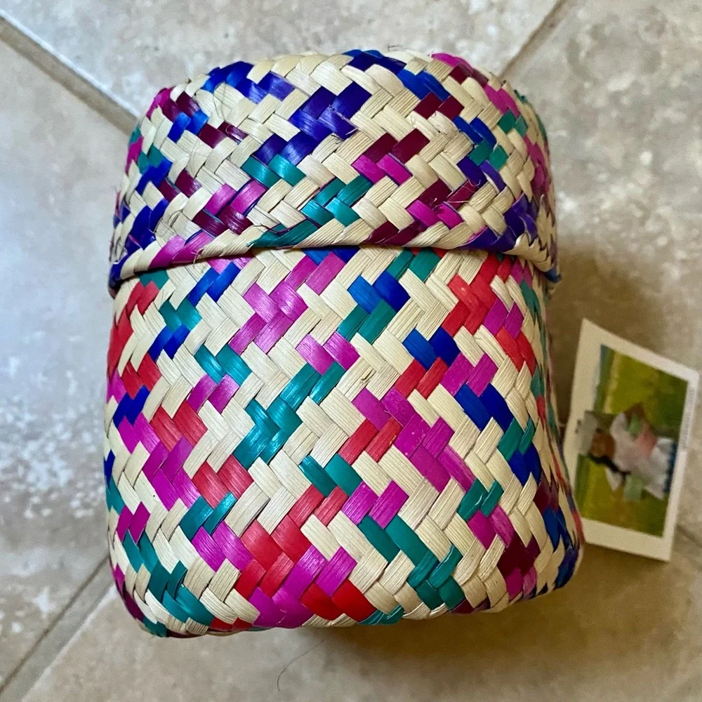 🆕 Handmade Lidded Mini Palm Leaf Basket